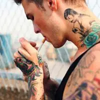 6686体育平台铁牌作者Sadie