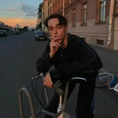 6686体育平台首席作者Lloyd