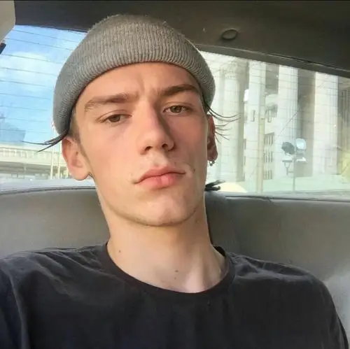 6686体育平台初级作者Talia