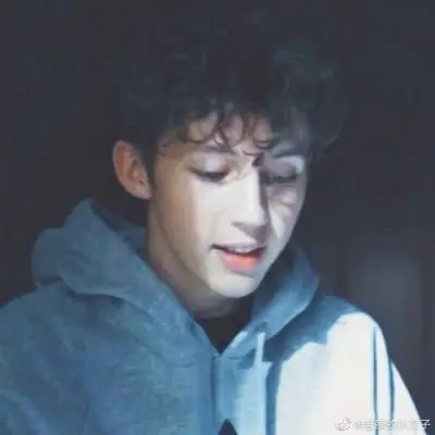 6686体育平台铜牌作者Yara