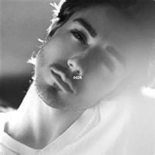 6686体育平台初级作者Cecilia