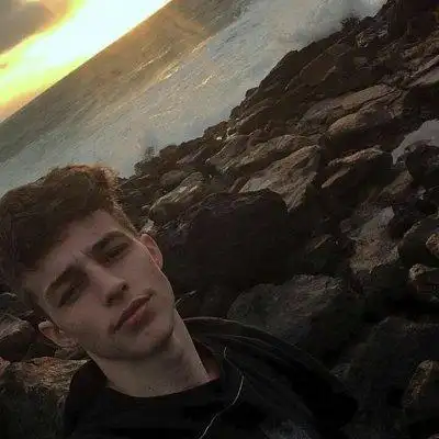 6686体育平台合作伙伴Wyatt