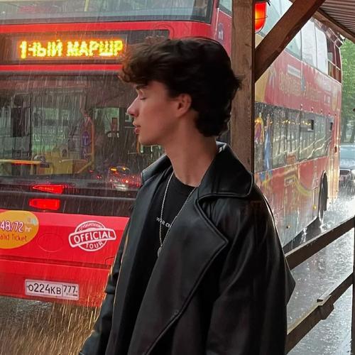 6686体育平台铁牌作者Gareth