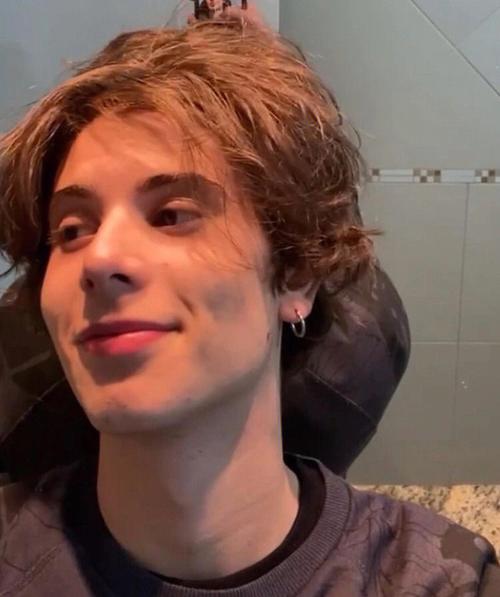 6686体育平台铜牌作者Blake