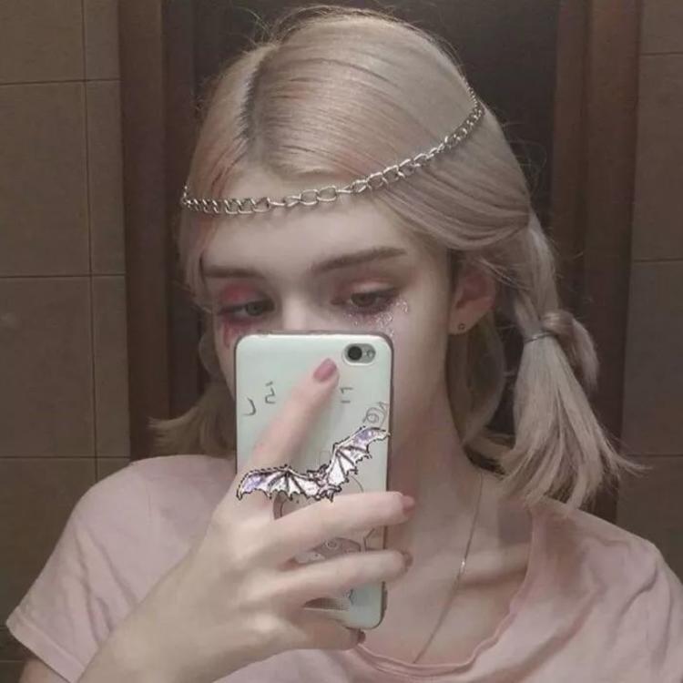 6686体育平台海外作者一地月光