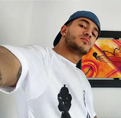 6686体育平台铜牌作者Bob