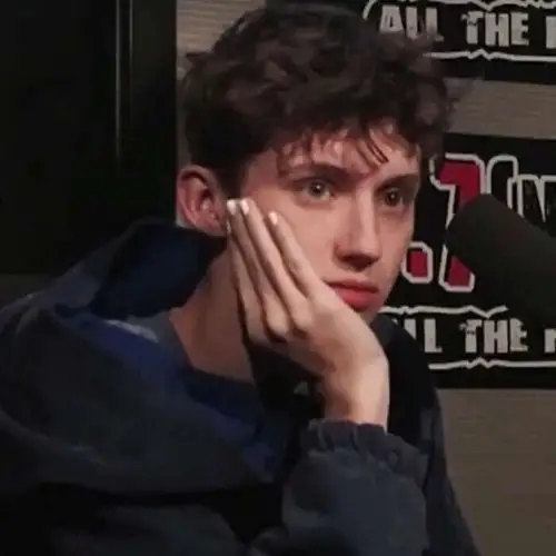 6686体育平台铁牌作者暗香初醒