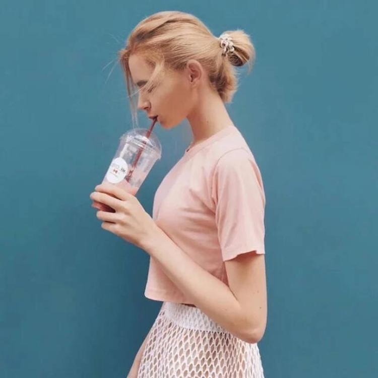 6686体育平台海外作者少女的祈祷