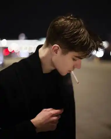 6686体育平台初级作者Austin