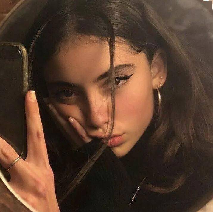 6686体育平台铁牌作者Vicky