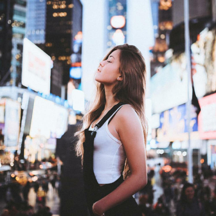 6686体育平台合作伙伴孤独与我为