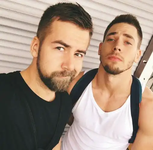 6686体育平台铁牌作者Morgan