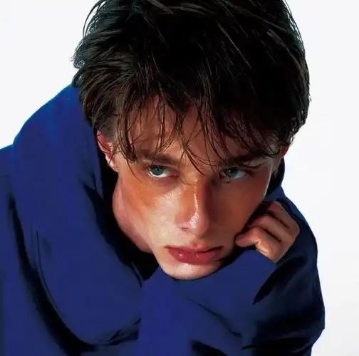 6686体育平台合作伙伴Zoe